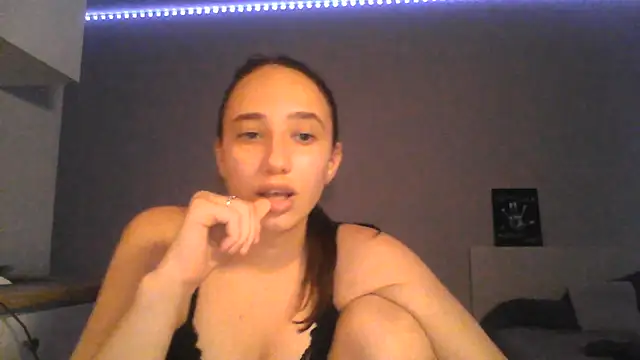 Snapshot of DarkMirel chatting on July 11, 2026, 7:03 pm DarkMirel online show from July 11, 2026, 7:03 pm