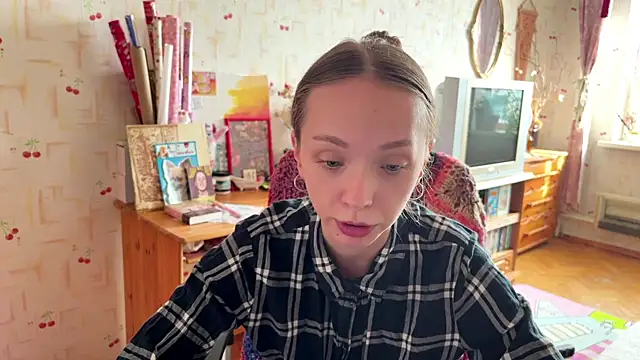 Snapshot of AdriannaBill chatting on July 10, 2026, 3:12 pm AdriannaBill online show from July 10, 2026, 3:12 pm