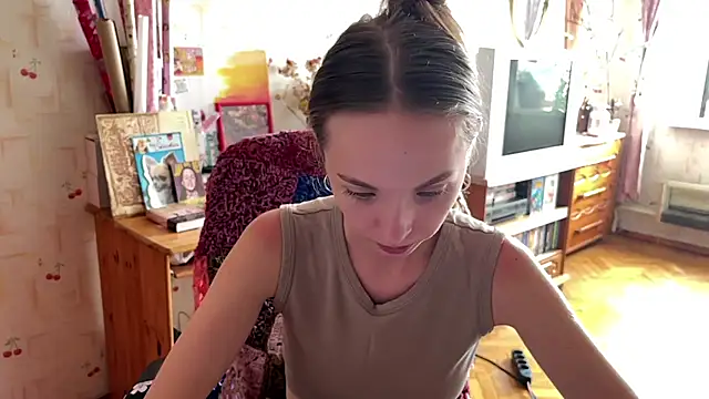 Snapshot of AdriannaBill chatting on July 2, 2026, 3:18 pm AdriannaBill online show from July 2, 2026, 3:18 pm