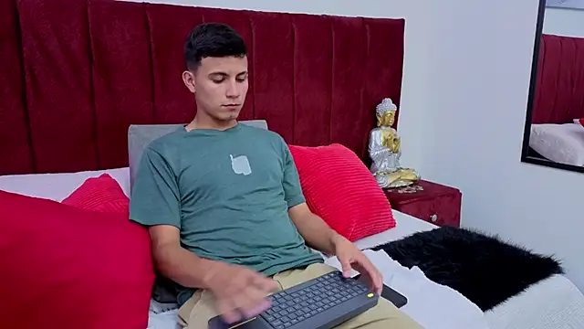  Liams online show from April 15, 2026, 5:02 am