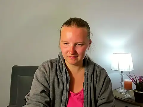 Snapshot of RoseTeacherX chatting on May 14, 2026, 5:21 pm RoseTeacherX online show from May 14, 2026, 5:21 pm