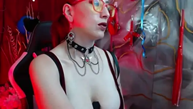 Queenscarlettsecret online show from July 16, 2026, 1:08 pm