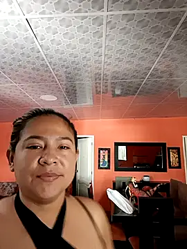 elisa-bebe online show from April 23, 2026, 3:35 pm