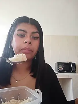 Snapshot of SOFIA-11_ chatting on May 22, 2026, 6:06 pm SOFIA-11 online show from May 22, 2026, 6:06 pm