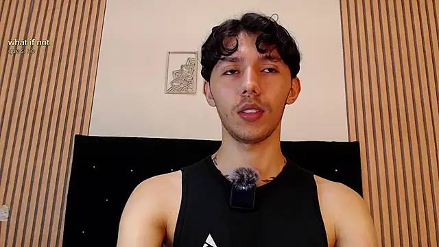 Snapshot of 1ssebas chatting on April 16, 2026, 2:45 am 1ssebas online show from April 16, 2026, 2:45 am