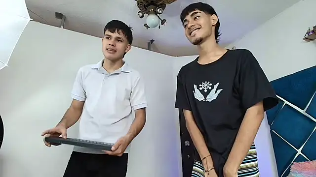 EdwinBoys online show from May 19, 2026, 1:07 pm