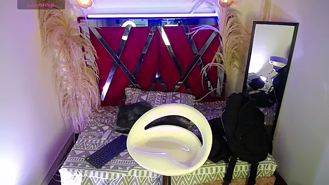 Nickk 21  online show from May 11, 2026, 1:12 pm