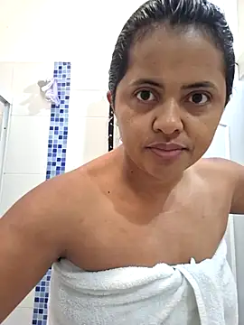 Snapshot of Ayla_Phone chatting on May 19, 2026, 2:24 pm Ayla Phone online show from May 19, 2026, 2:24 pm