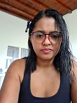 Snapshot of Ayla_Phone chatting on April 29, 2026, 4:44 pm Ayla Phone online show from April 29, 2026, 4:44 pm