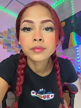 victoria gloow online show from May 8, 2026, 11:52 pm