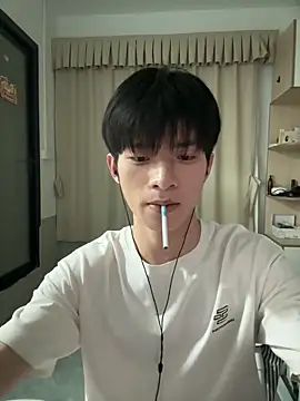 Snapshot of ruo-bai chatting on April 15, 2026, 2:43 pm ruo-bai online show from April 15, 2026, 2:43 pm