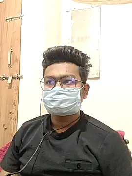 hot boy995 online show from April 19, 2026, 6:10 pm