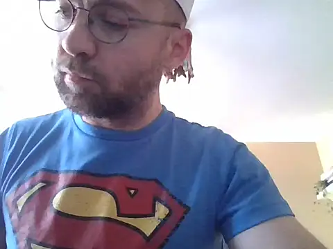 gayboyx77 online show from April 26, 2026, 5:21 pm