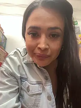 Sara fun online show from November 14, 2025, 7:06 pm