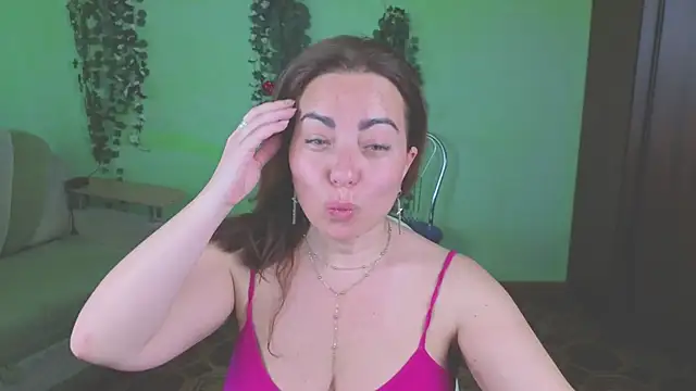 Snapshot of Zoe_Zephyr chatting on June 11, 2026, 5:37 am Zoe Zephyr online show from June 11, 2026, 5:37 am