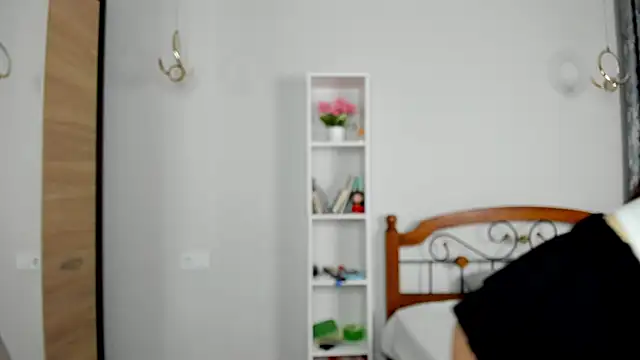 Snapshot of ameliyaa_sun chatting on June 1, 2026, 3:11 pm ameliyaa sun online show from June 1, 2026, 3:11 pm