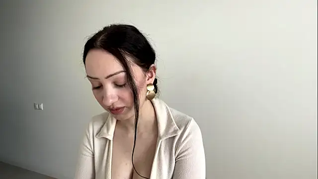 Snapshot of Meow_Alika chatting on June 11, 2026, 12:02 pm Meow Alika online show from June 11, 2026, 12:02 pm