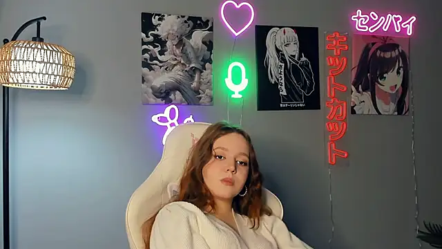 ChuNeece online show from April 19, 2026, 9:43 am