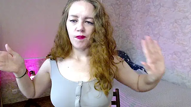 Snapshot of Fern_Lust chatting on July 11, 2026, 10:59 am Fern Lust online show from July 11, 2026, 10:59 am