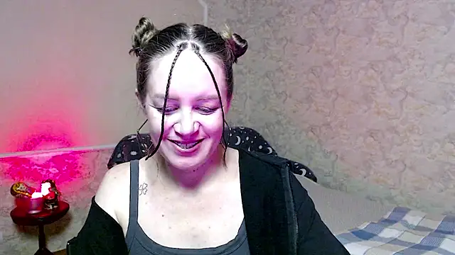 Snapshot of Fern_Lust chatting on May 25, 2026, 12:04 pm Fern Lust online show from May 25, 2026, 12:04 pm