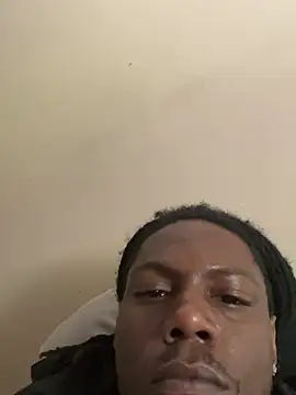 Snapshot of YSL_GSL chatting on April 15, 2026, 2:32 pm YSL GSL online show from April 15, 2026, 2:32 pm