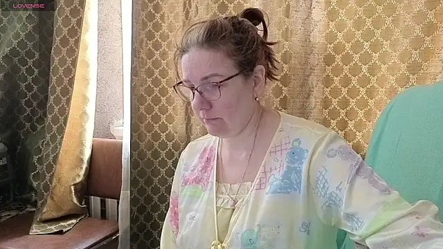 Miss SandraX online show from May 9, 2026, 11:35 am