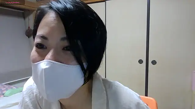 rin2432 online show from May 16, 2026, 2:38 pm