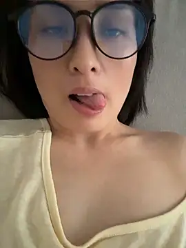 Snapshot of Faye-baby chatting on June 10, 2026, 12:23 am Faye-baby online show from June 10, 2026, 12:23 am