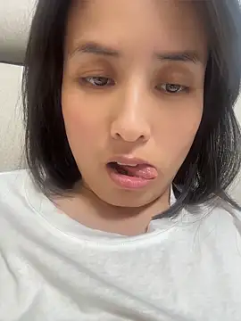 Snapshot of Faye-baby chatting on June 17, 2026, 3:55 pm Faye-baby online show from June 17, 2026, 3:55 pm