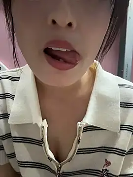 Snapshot of Faye-baby chatting on June 20, 2026, 5:34 am Faye-baby online show from June 20, 2026, 5:34 am