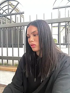 Snapshot of AuroraMoore_Pink chatting on June 3, 2026, 11:33 am AuroraMoore Pink online show from June 3, 2026, 11:33 am