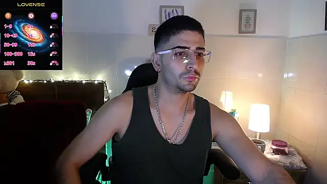 andders  online show from April 25, 2026, 2:47 am