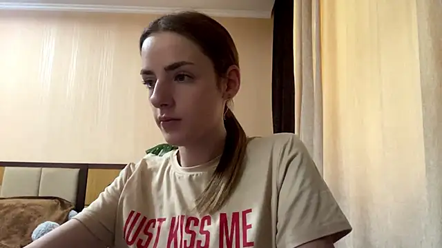 Snapshot of selianderol chatting on July 9, 2026, 7:20 am selianderol online show from July 9, 2026, 7:20 am