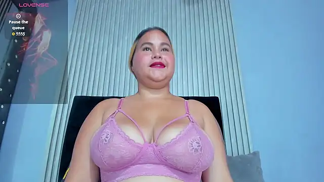 VickyBoobies  online show from July 13, 2026, 12:15 pm