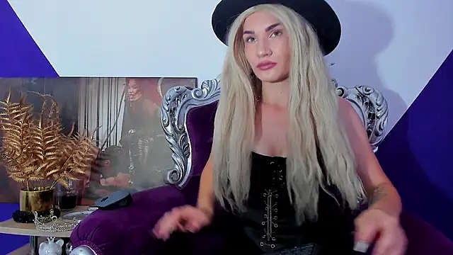 MistressKasandra online show from June 21, 2026, 4:40 am