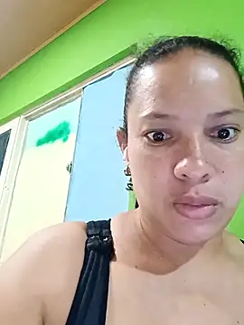 Snapshot of DivaCaliente1 chatting on May 11, 2026, 3:19 am DivaCaliente1 online show from May 11, 2026, 3:19 am
