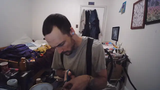 JohnnyMoves online show from July 9, 2026, 2:56 am