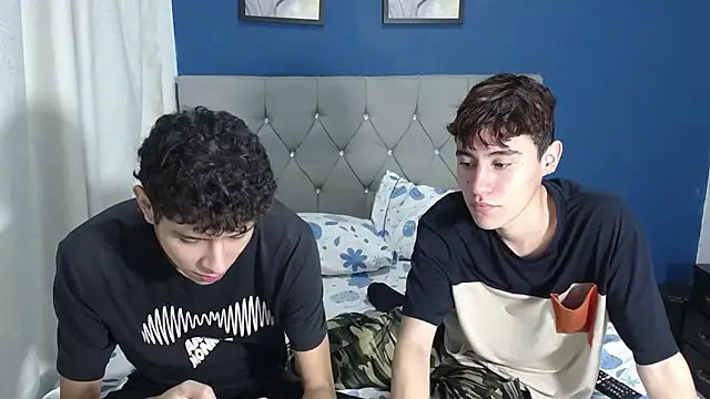 Snapshot of Thiago_And_Gael chatting on July 11, 2026, 12:22 am Thiago And Gael online show from July 11, 2026, 12:22 am