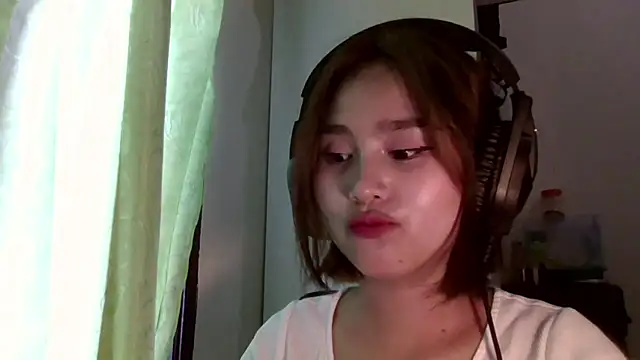 PortiaPatzer online show from April 20, 2026, 4:59 am