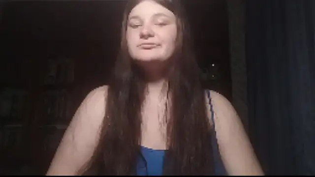 BeatriceMolands online show from April 19, 2026, 6:10 pm