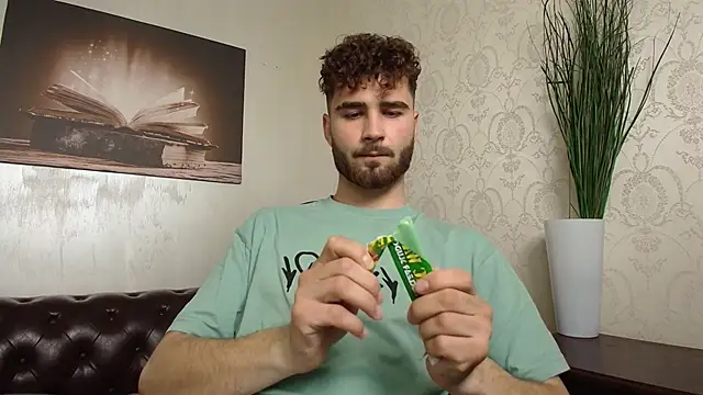 KyloEast online show from May 19, 2026, 5:14 am