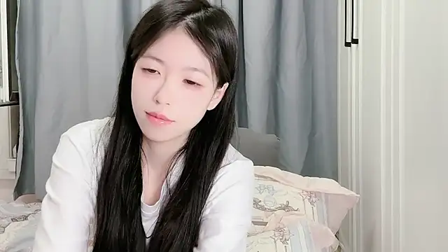 Snapshot of XiaoMei-iiiiii chatting on May 28, 2026, 4:35 pm XiaoMei-iiiiii online show from May 28, 2026, 4:35 pm