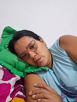 Snapshot of Samanta-42 chatting on June 19, 2026, 10:54 am Samanta-42 online show from June 19, 2026, 10:54 am