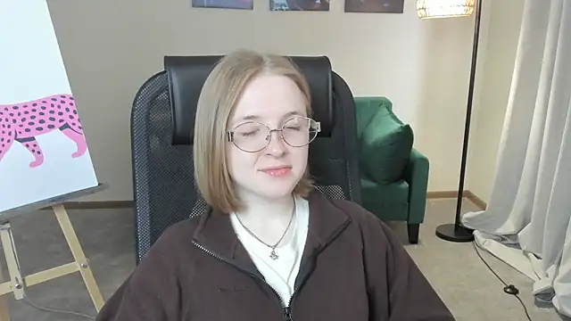 CaylaFahrni online show from April 19, 2026, 7:31 am