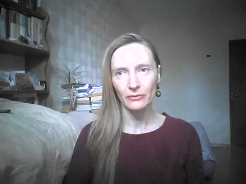 LunaBelle8 online show from May 10, 2026, 2:52 pm