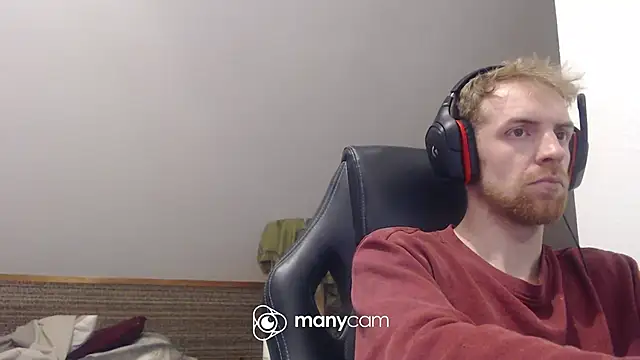 Snapshot of Milkyman7 chatting on November 13, 2025, 10:46 pm Milkyman7 online show from November 13, 2025, 10:46 pm