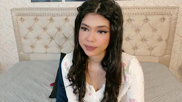 Snapshot of Nathy_Pelaez chatting on April 28, 2026, 3:33 am Nathy Pelaez online show from April 28, 2026, 3:33 am