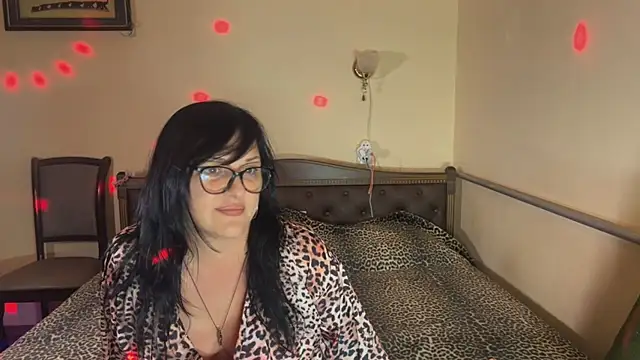OxiLovex online show from July 18, 2026, 9:01 pm