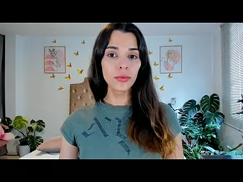 Snapshot of bella_grego chatting on April 24, 2026, 8:22 pm bella grego online show from April 24, 2026, 8:22 pm