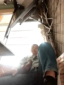 nhan300888 online show from April 19, 2026, 2:45 am